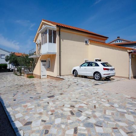 Apartmani Bakran Кърк Екстериор снимка