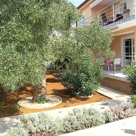 Apartmani Bakran Кърк Екстериор снимка
