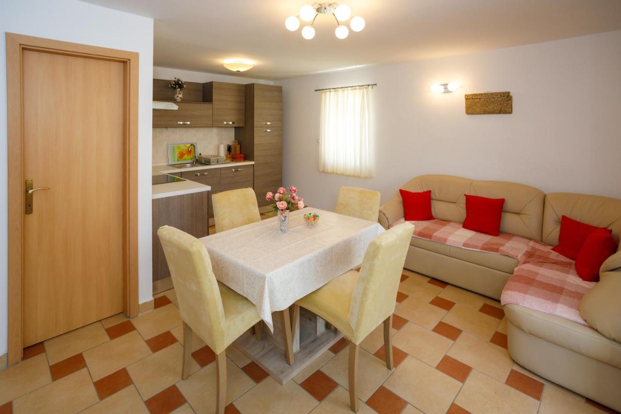 Apartmani Bakran Кърк Екстериор снимка
