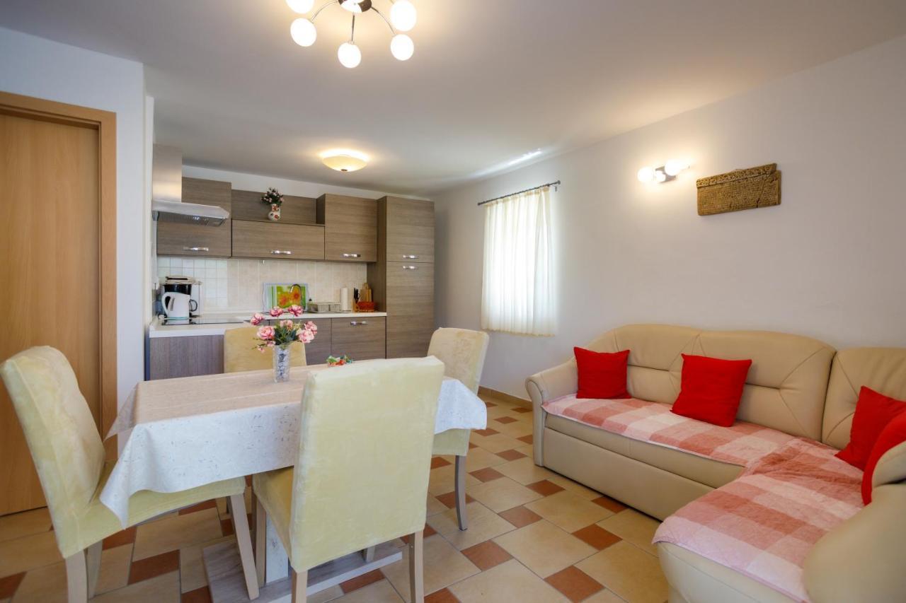 Apartmani Bakran Кърк Екстериор снимка