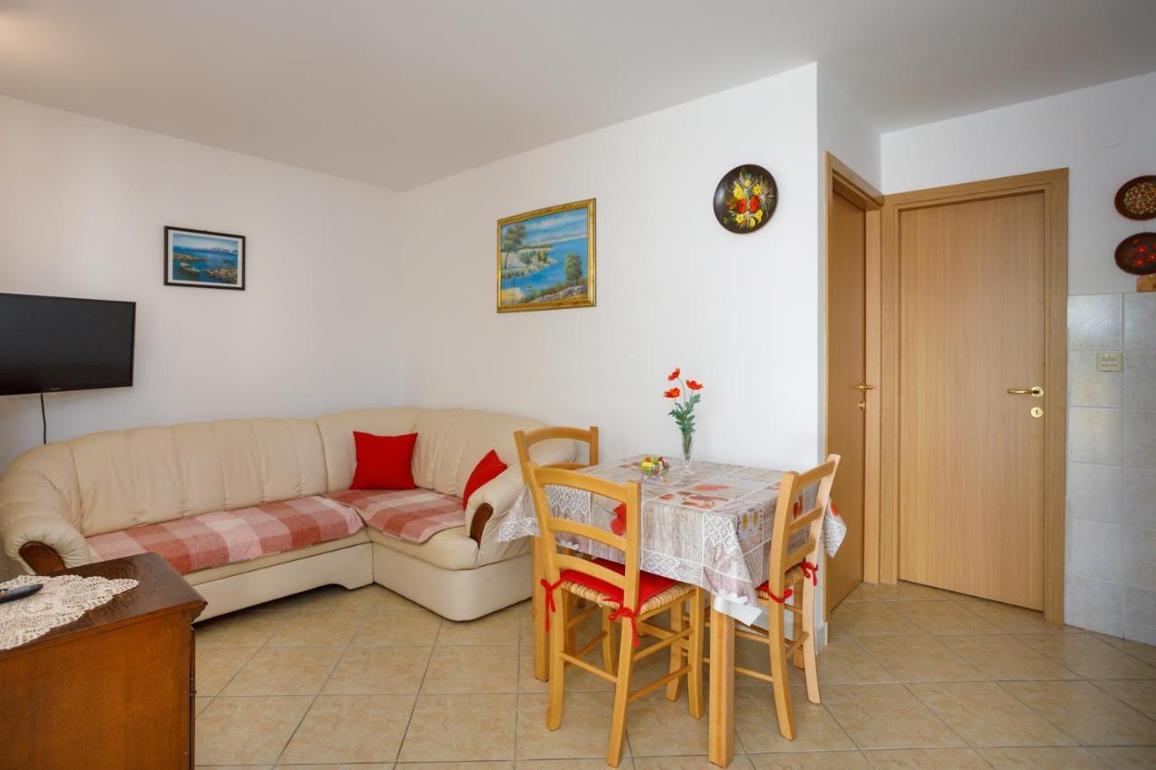 Apartmani Bakran Кърк Екстериор снимка