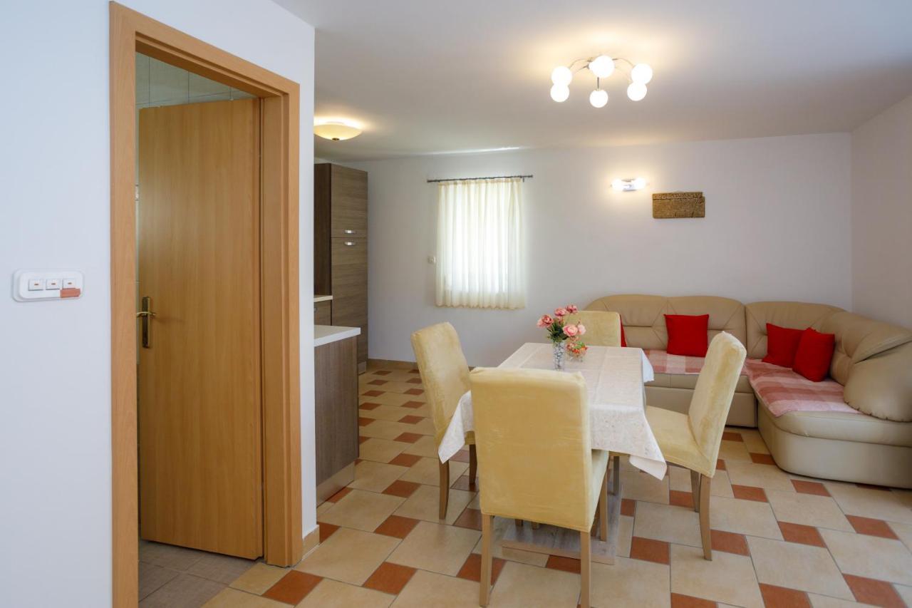 Apartmani Bakran Кърк Екстериор снимка