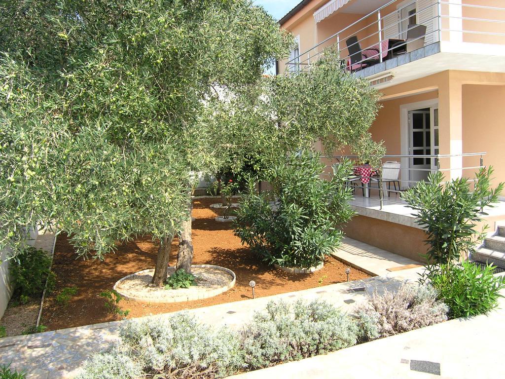 Apartmani Bakran Кърк Екстериор снимка